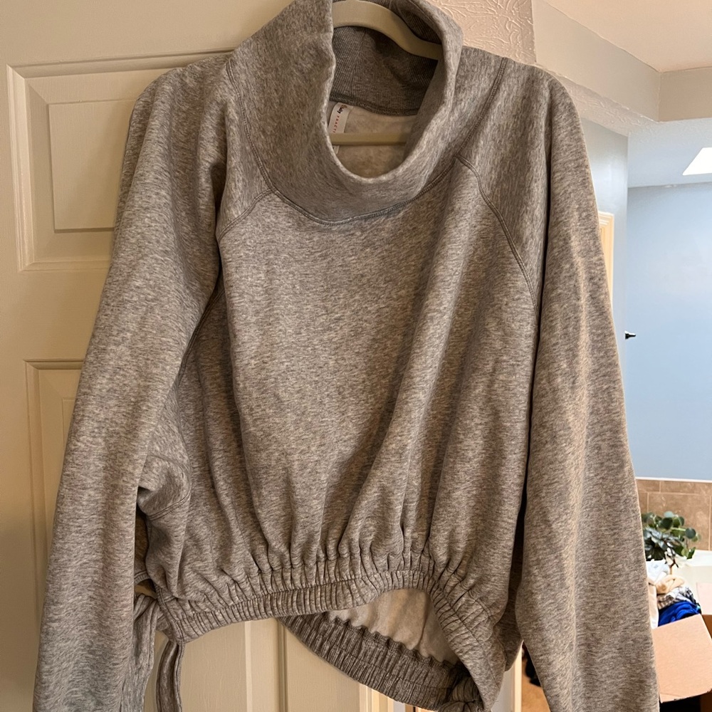 NWT Anthropologie Grey Pullover With Ties - Size L